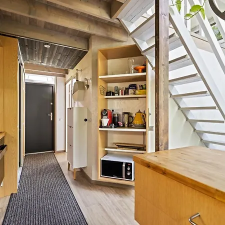 Cube House *